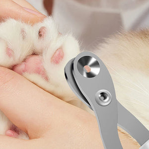 Pet Nail Clippers – Trimming cute cat pet paw